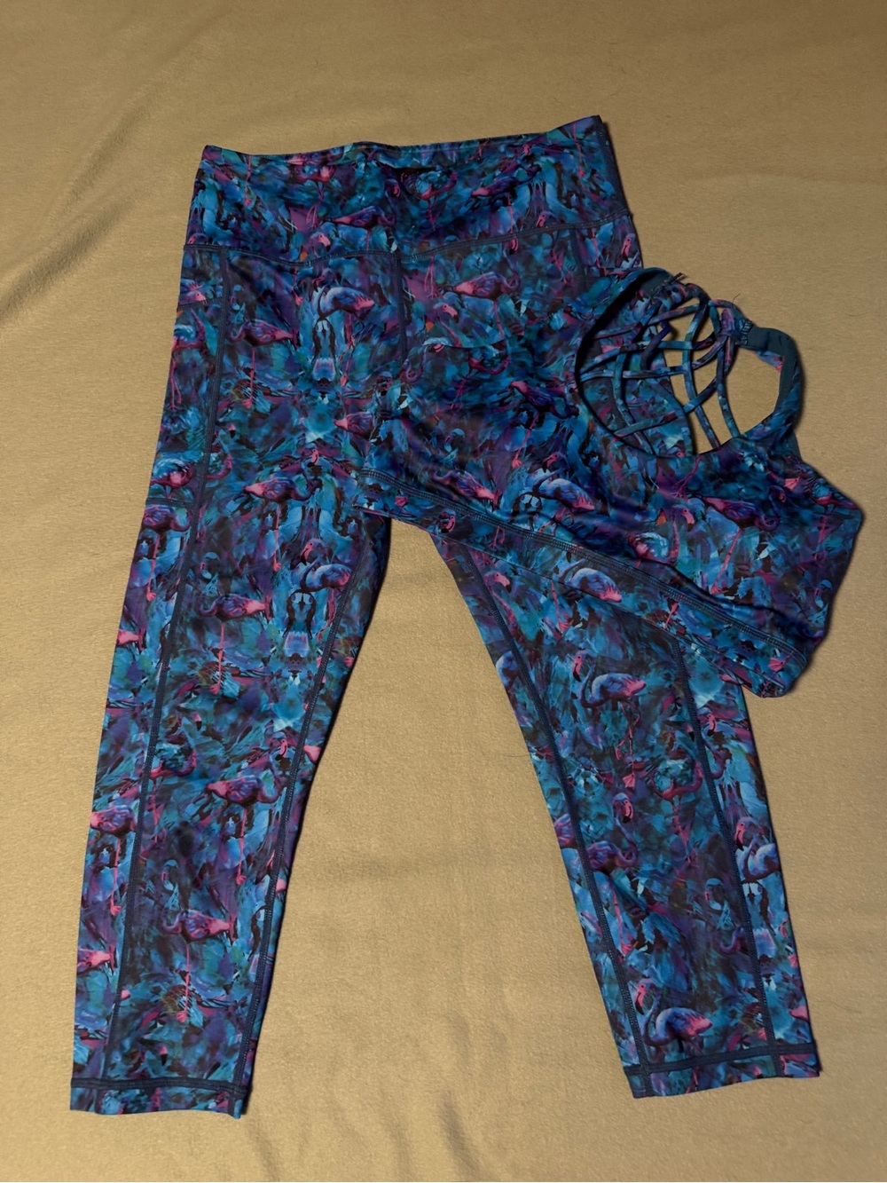 Women's Flamingo Pattern High-Waist Leggings Capri and Butterfly Back Bra